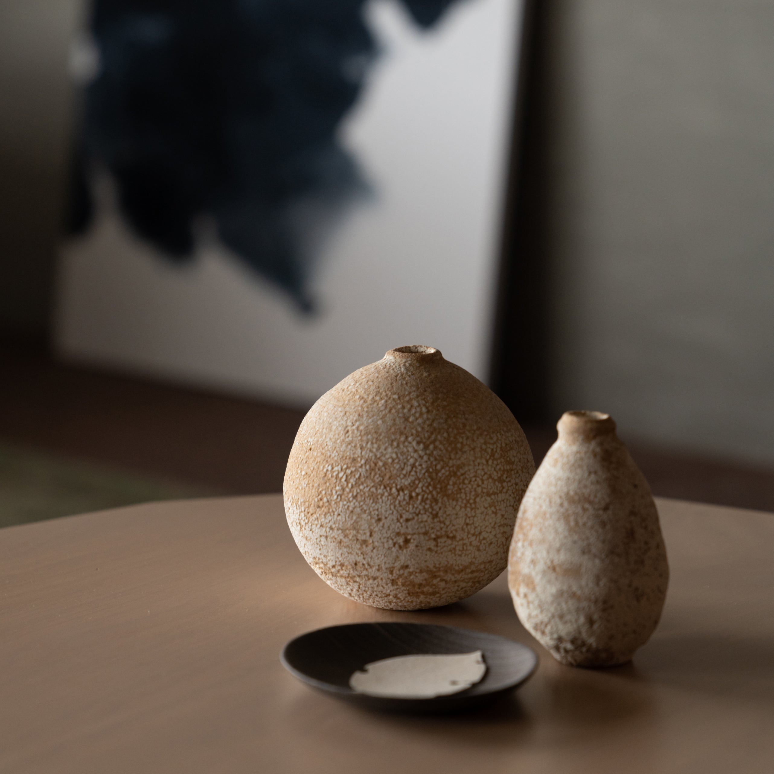 Round vase