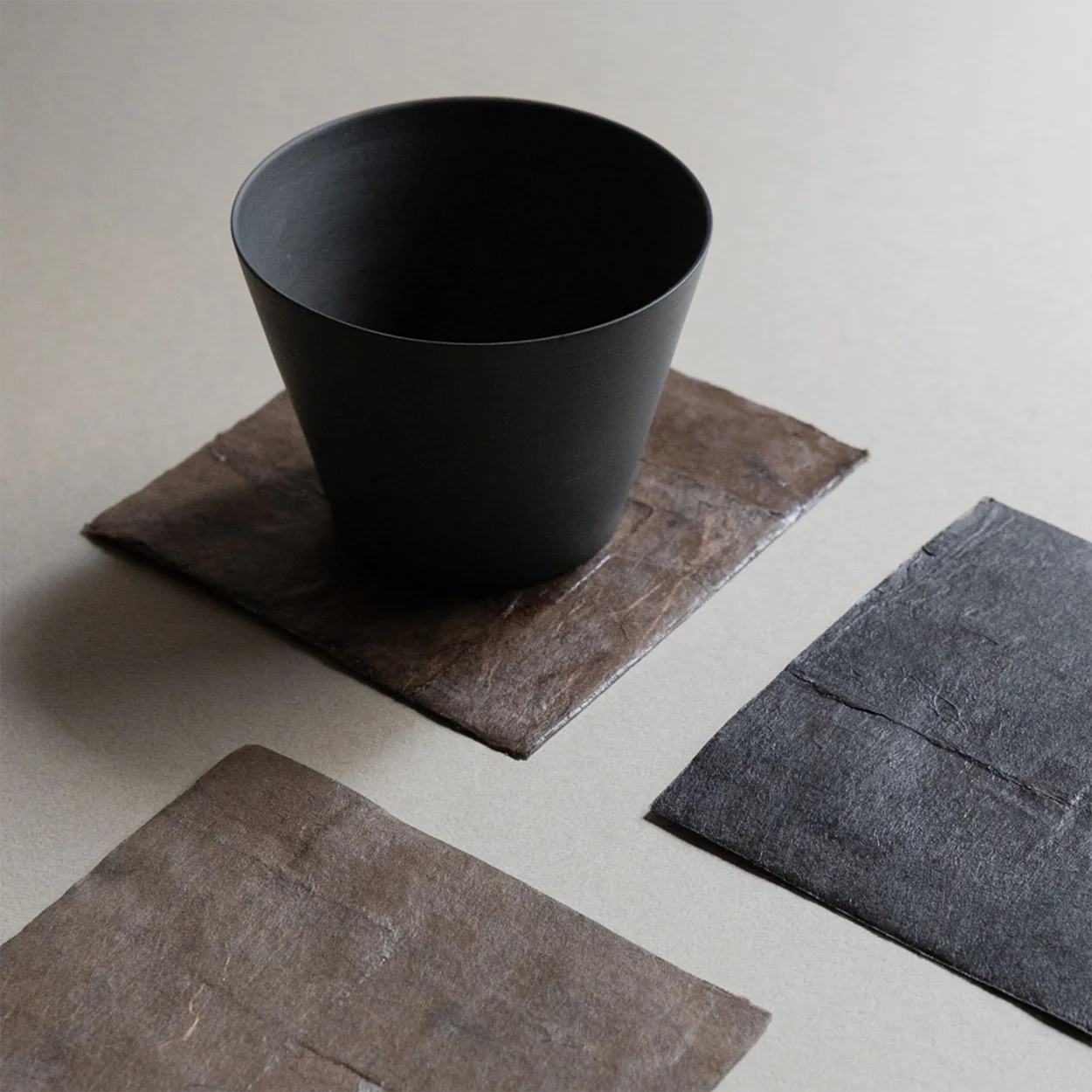Teacups - Black