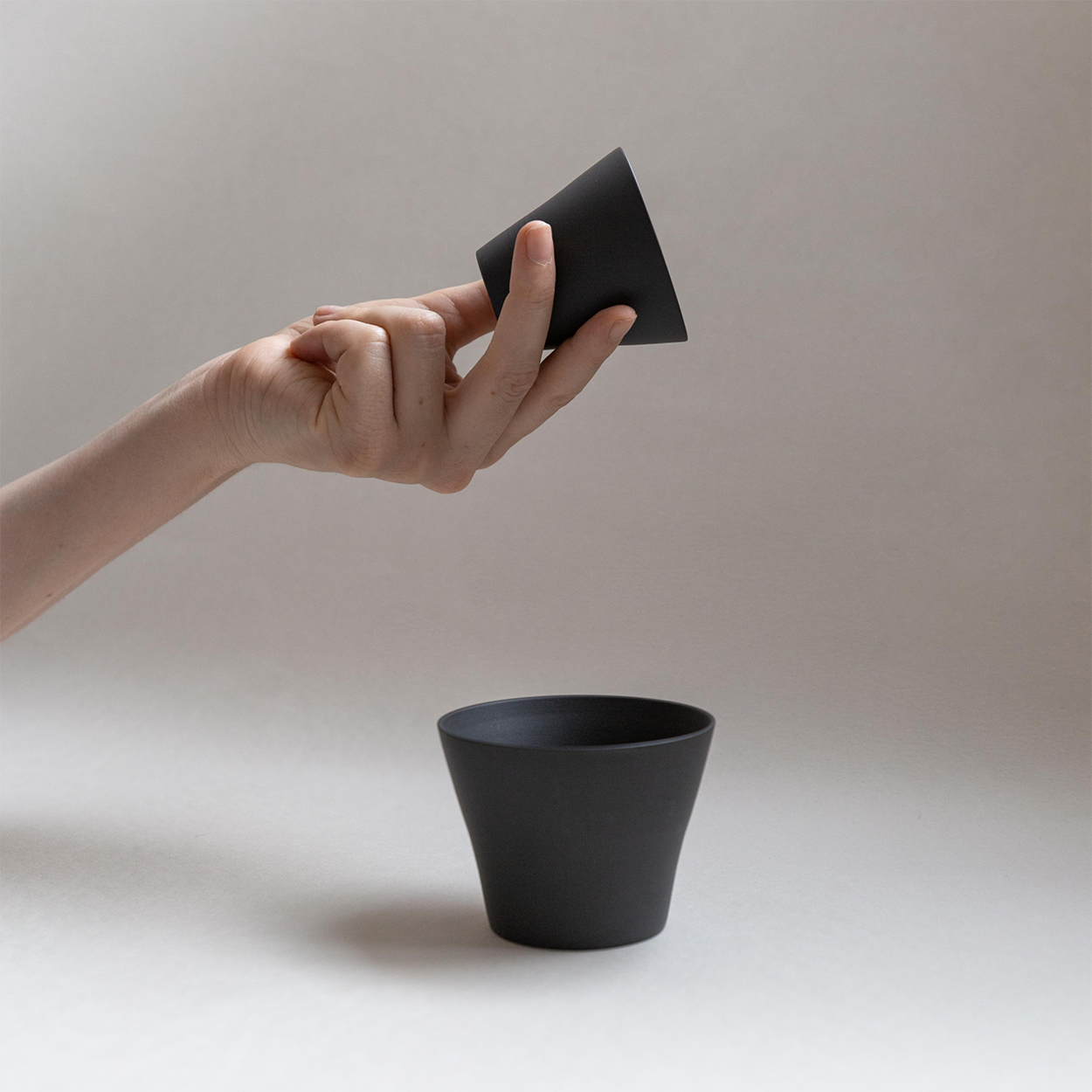 Teacups - Black