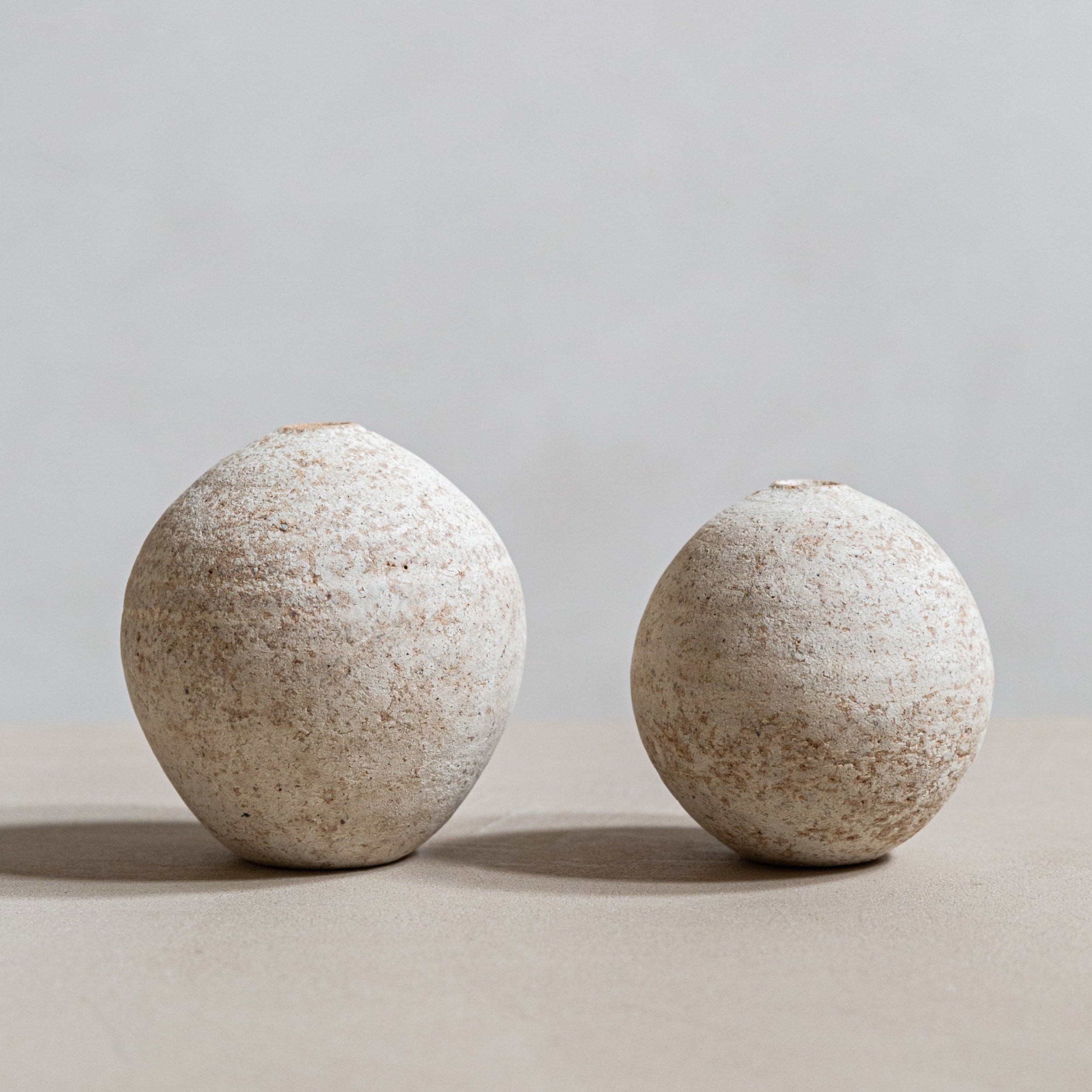 Round vase