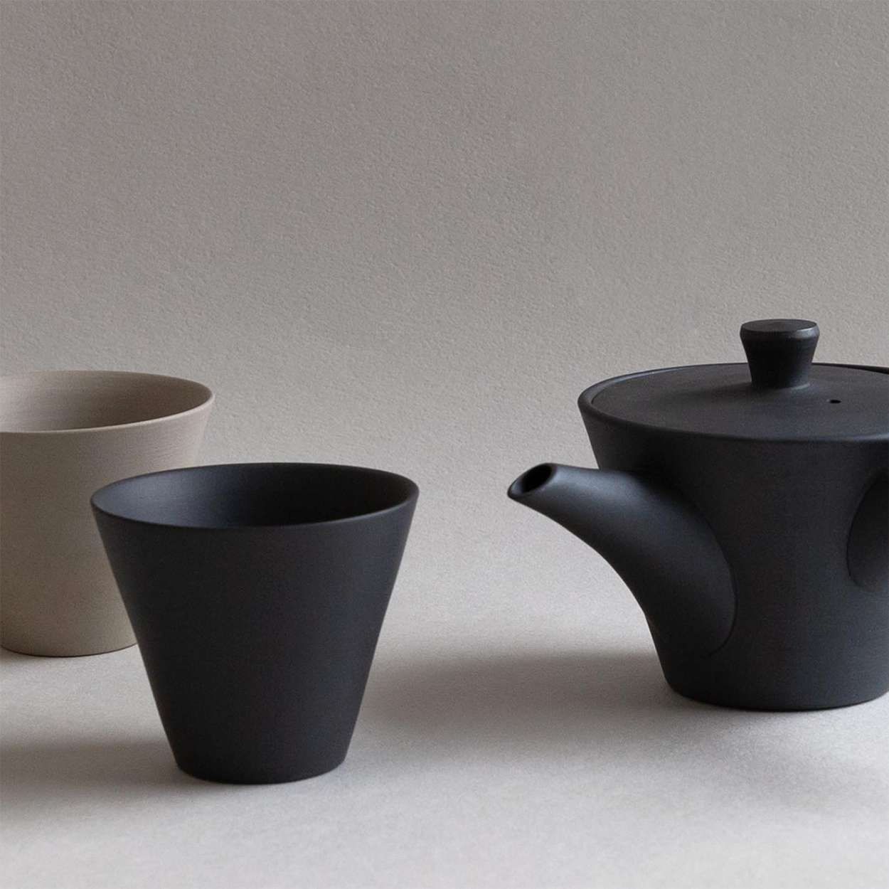 Teacups - Black