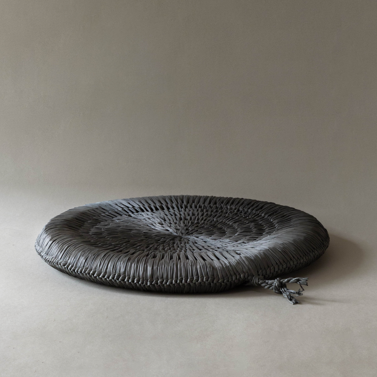 Enza - Grey